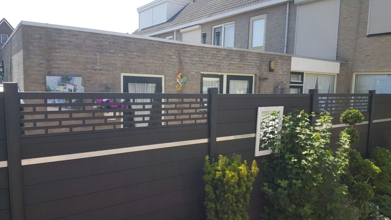 WPC Fencing vs Traditional Wood Fencing – Which Is Better for Outdoor Projects?