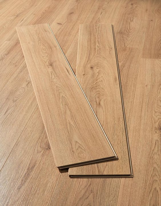 Fade Resistant Building Material Oak Vinyl Indoor Laminate Laminated Engineered Wood Plastic Parquet Flooring Classic Collection 