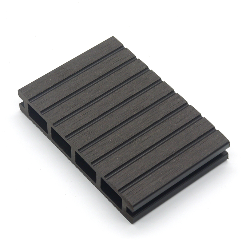 Square Hole Wood Plastic Composite Waterproof No Cracking Outdoor WPC Decking