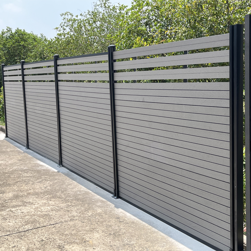 Plastic Composite Manufacturer the Most Popular WPC Fence Wood-plastic Composite Environmental Heat Treated Material for Gates